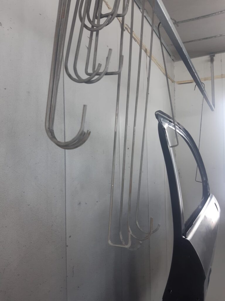 Ganci per carrozzerie 09